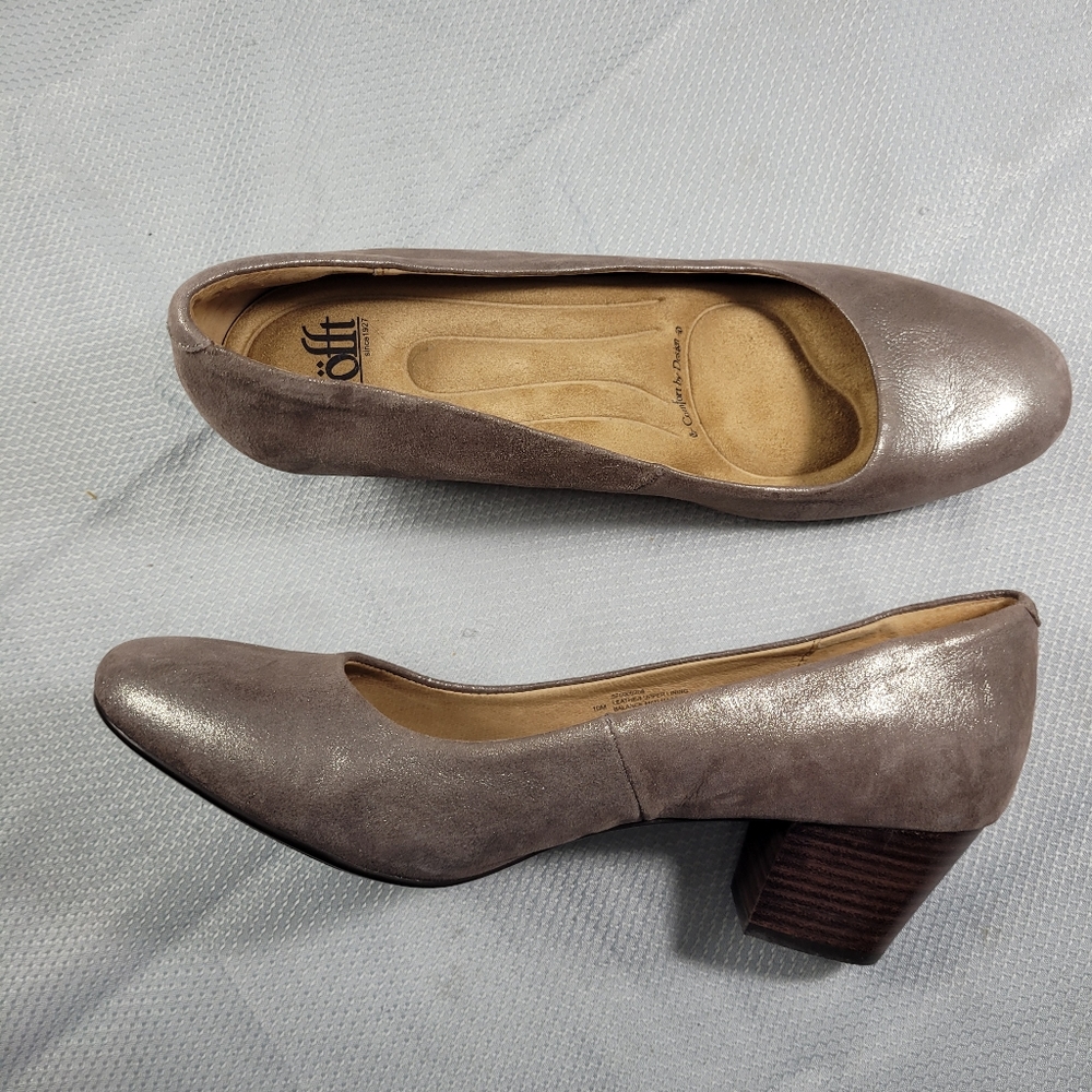 Women's Sofft Tan Leather Heels Slip on Pumps shoes Size 10M.